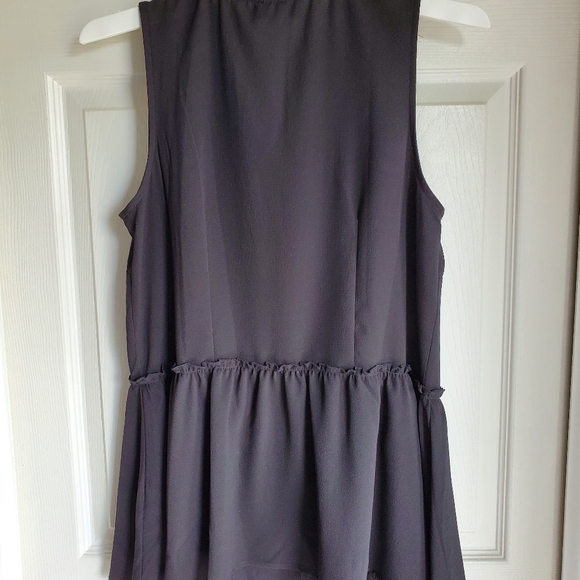 Top - Picture 2 of 3